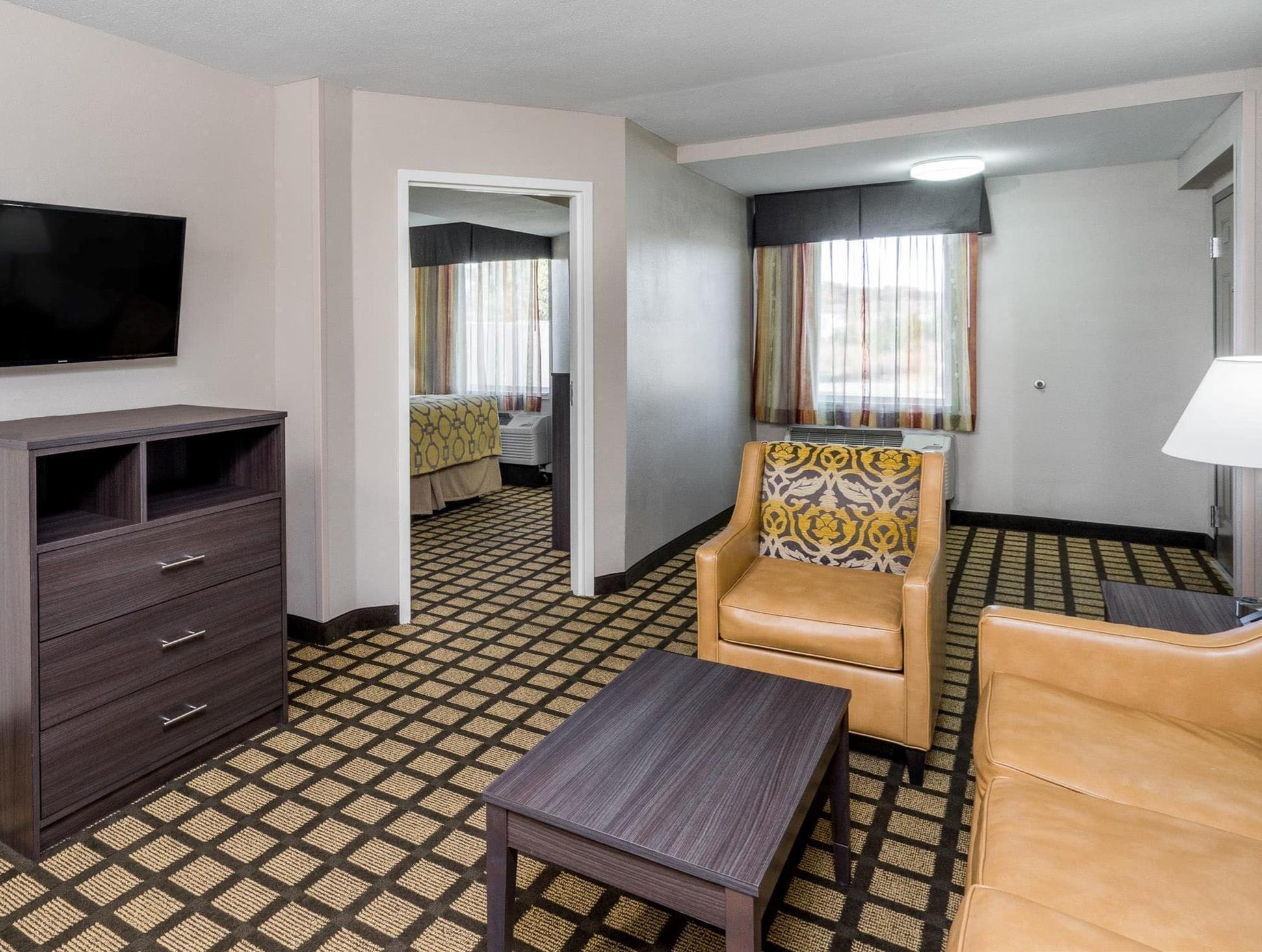Baymont By Wyndham Clarksville Exterior foto