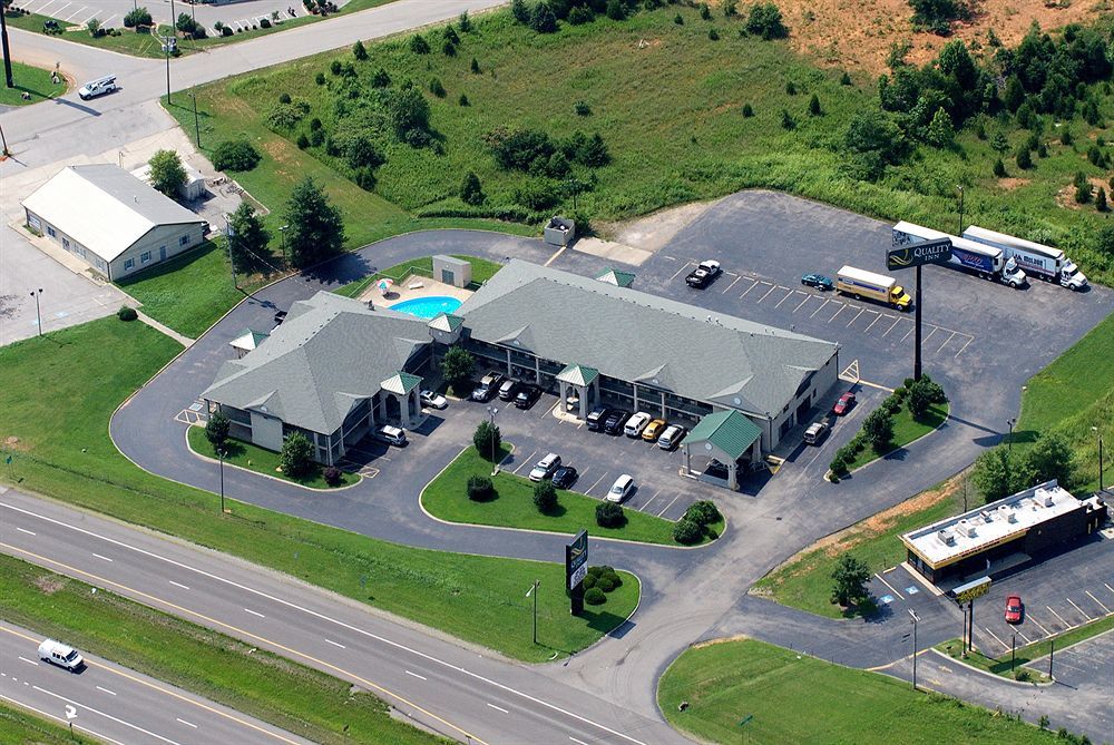 Baymont By Wyndham Clarksville Exterior foto